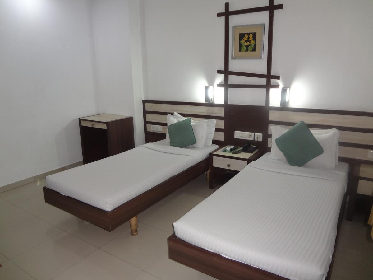 Hotel Airport Residency 아흐메다바드 외부 사진