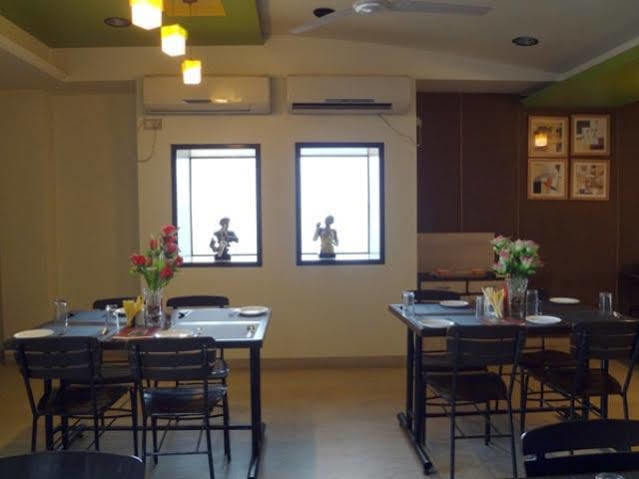 Hotel Airport Residency 아흐메다바드 외부 사진